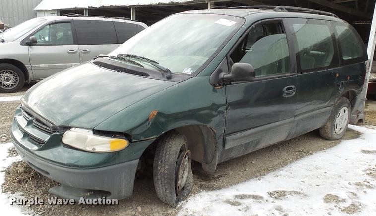 image for item K8000 1999 Dodge Caravan van