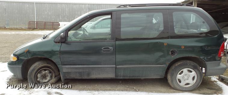 image for item K8000 1999 Dodge Caravan van