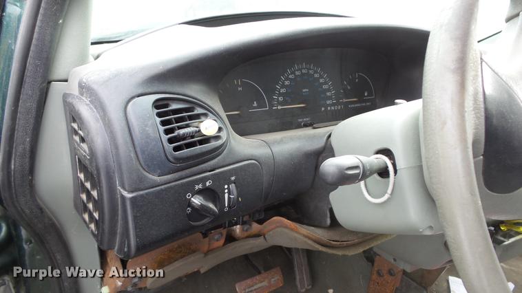 image for item K8000 1999 Dodge Caravan van