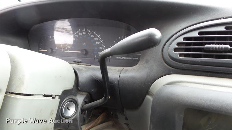 image for item K8000 1999 Dodge Caravan van