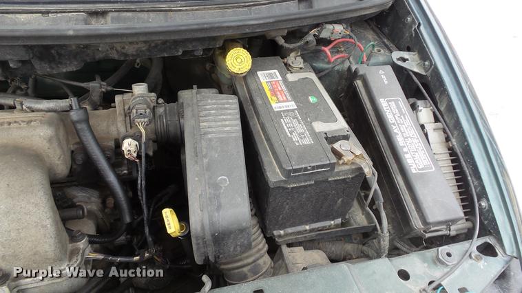 image for item K8000 1999 Dodge Caravan van