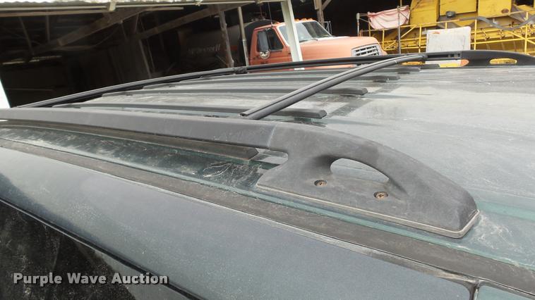 image for item K8000 1999 Dodge Caravan van