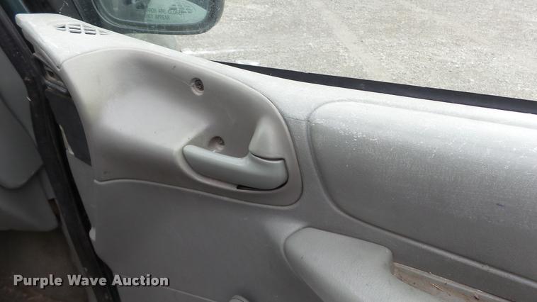 image for item K8000 1999 Dodge Caravan van