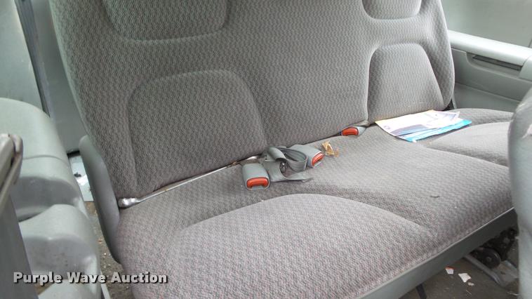 image for item K8000 1999 Dodge Caravan van