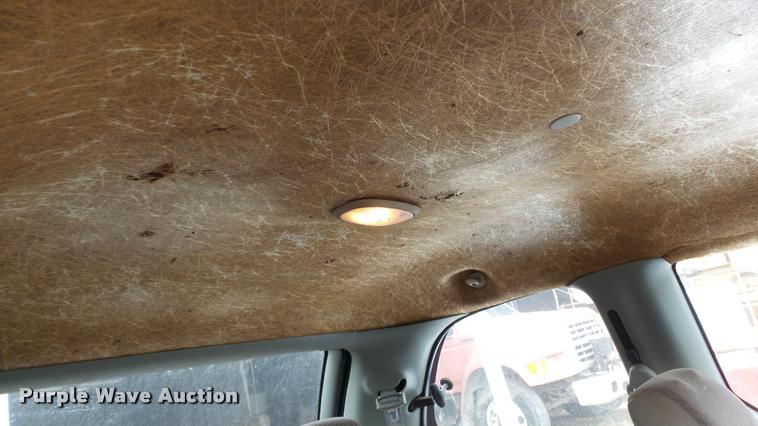 image for item K8000 1999 Dodge Caravan van