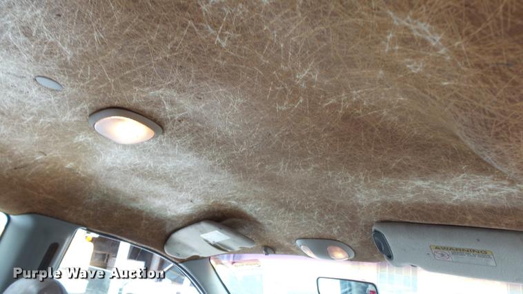 image for item K8000 1999 Dodge Caravan van