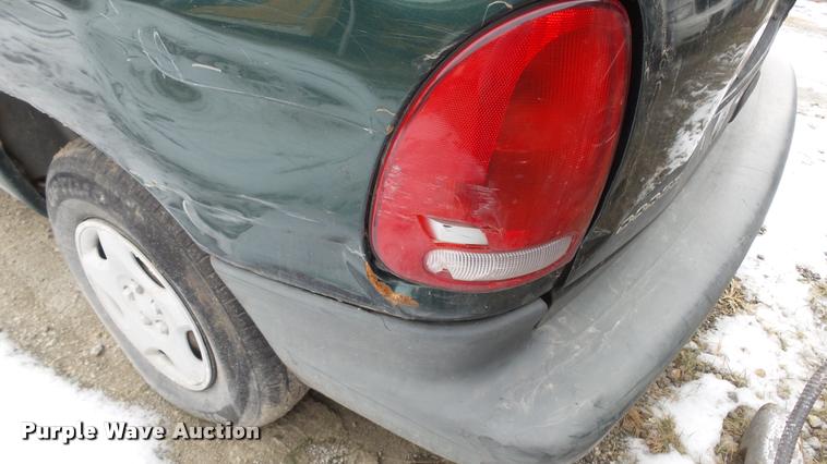 image for item K8000 1999 Dodge Caravan van