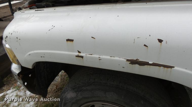 image for item K8001 1998 Dodge Ram 1500 pickup truck