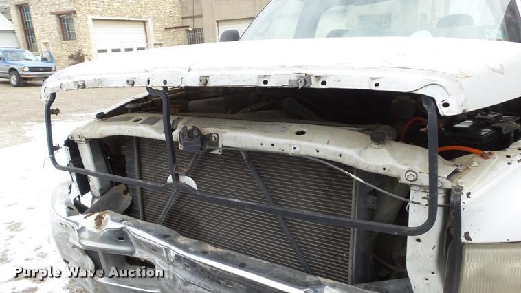 image for item K8001 1998 Dodge Ram 1500 pickup truck