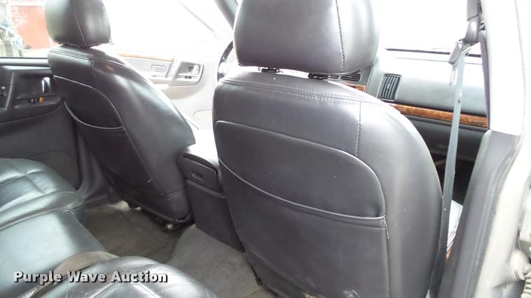 image for item K8003 1997 Jeep Grand Cherokee Limited SUV