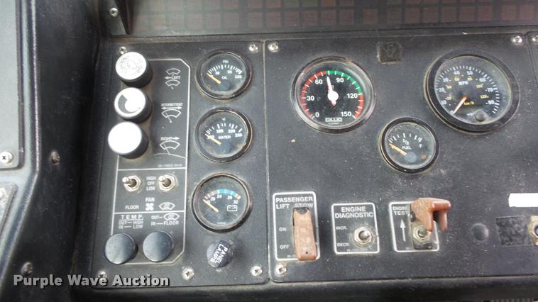 image for item K8023 1998 Gillig C18A102N4 City Transit party bus