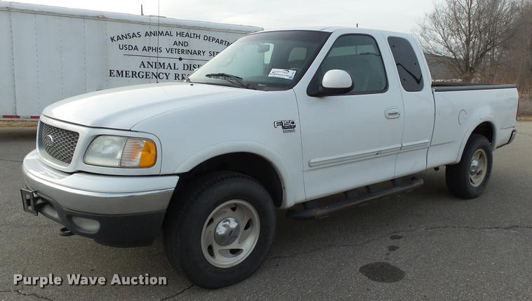 image for item K8025 2001 Ford F150 XLT SuperCab pickup truck