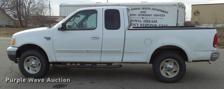 image for item K8025 2001 Ford F150 XLT SuperCab pickup truck