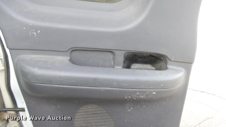 image for item K8025 2001 Ford F150 XLT SuperCab pickup truck