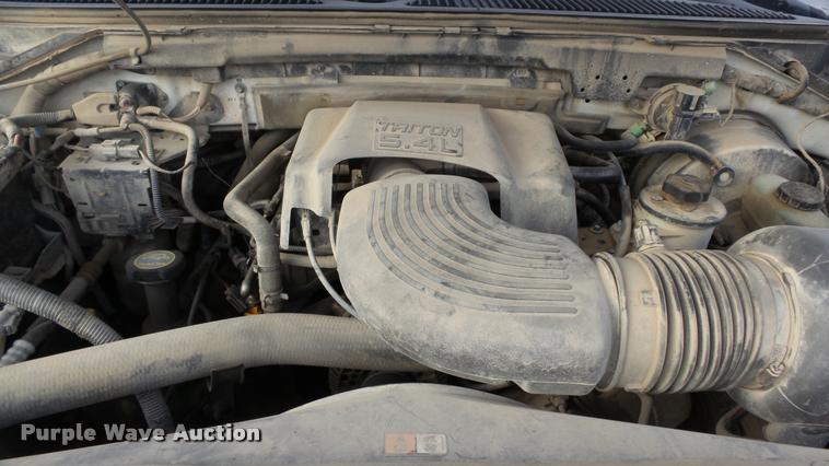 image for item K8025 2001 Ford F150 XLT SuperCab pickup truck