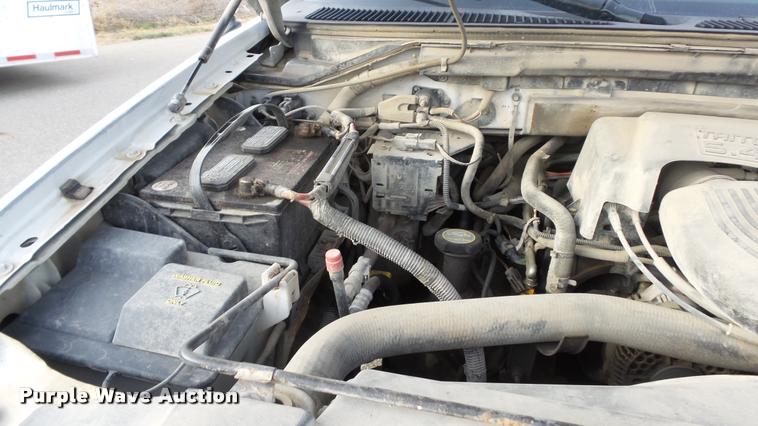 image for item K8025 2001 Ford F150 XLT SuperCab pickup truck