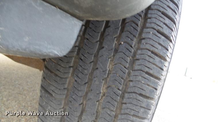 image for item K8025 2001 Ford F150 XLT SuperCab pickup truck