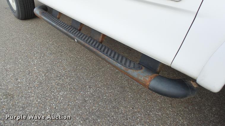 image for item K8025 2001 Ford F150 XLT SuperCab pickup truck