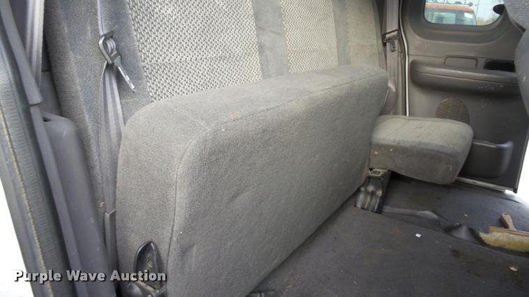 image for item K8025 2001 Ford F150 XLT SuperCab pickup truck