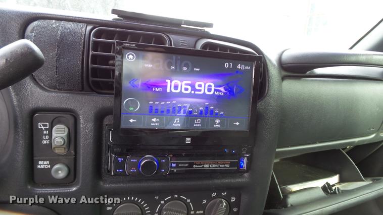 image for item K8059 1999 Chevrolet Blazer SUV