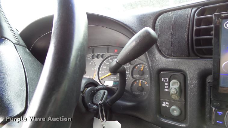 image for item K8059 1999 Chevrolet Blazer SUV