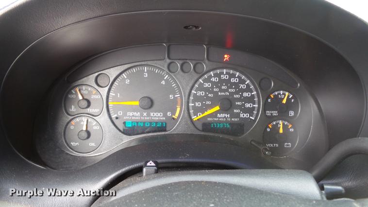 image for item K8059 1999 Chevrolet Blazer SUV