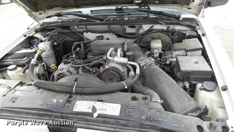 image for item K8059 1999 Chevrolet Blazer SUV