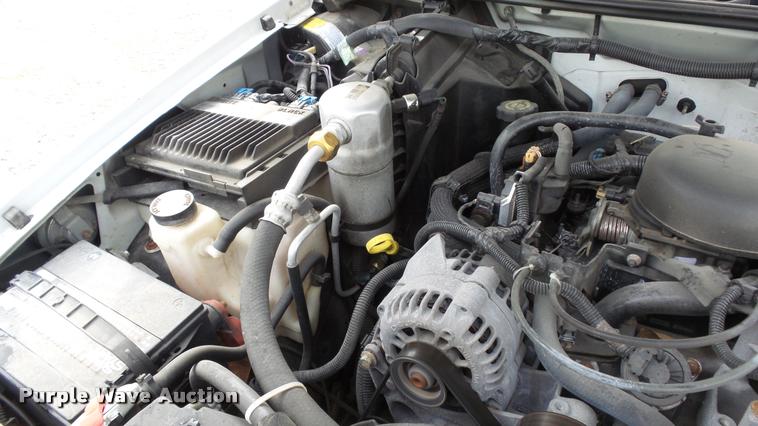 image for item K8059 1999 Chevrolet Blazer SUV