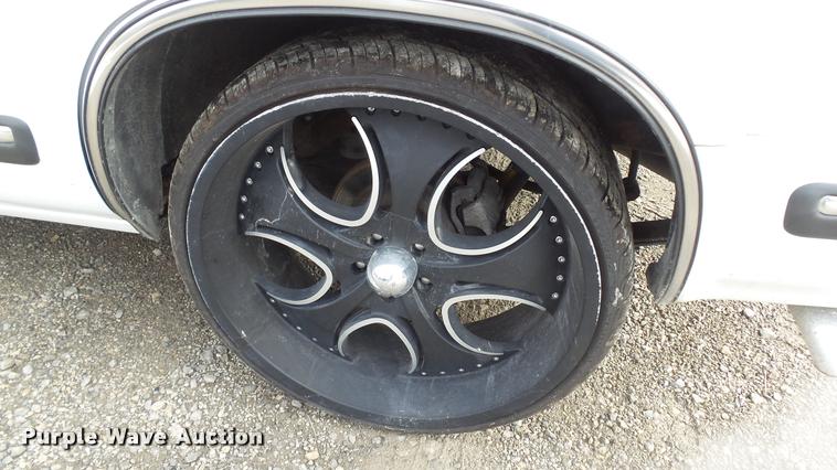 image for item K8059 1999 Chevrolet Blazer SUV