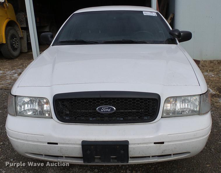 image for item K8060 2010 Ford Crown Victoria