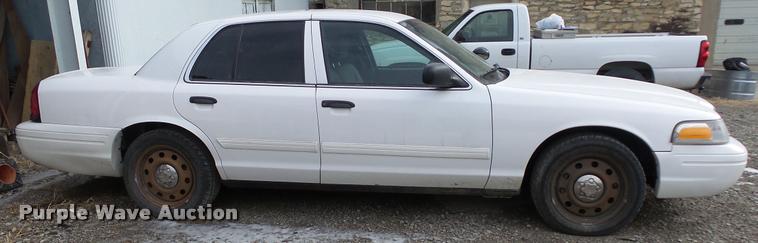 image for item K8060 2010 Ford Crown Victoria