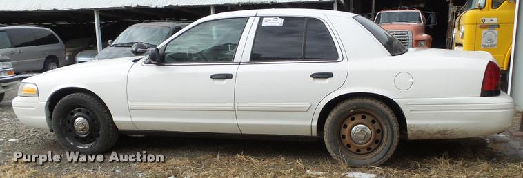 image for item K8060 2010 Ford Crown Victoria