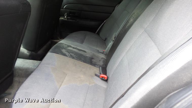 image for item K8060 2010 Ford Crown Victoria