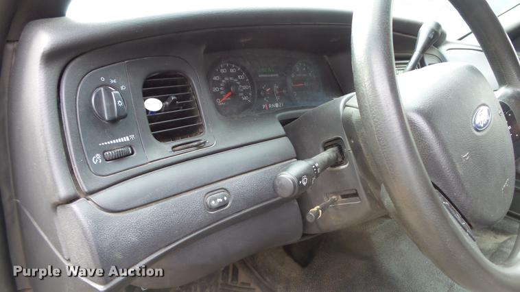 image for item K8060 2010 Ford Crown Victoria