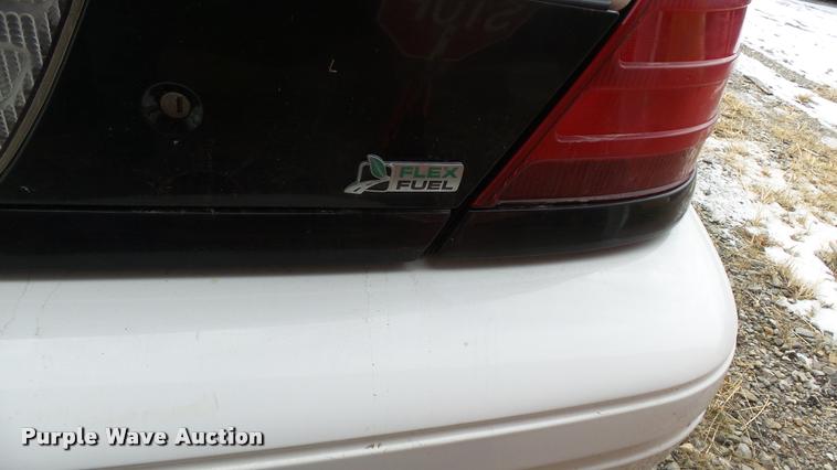 image for item K8060 2010 Ford Crown Victoria