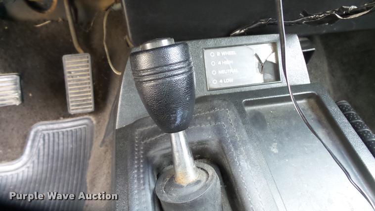 image for item K8061 1989 Chevrolet S10 Blazer SUV