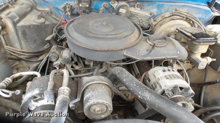 image for item K8061 1989 Chevrolet S10 Blazer SUV