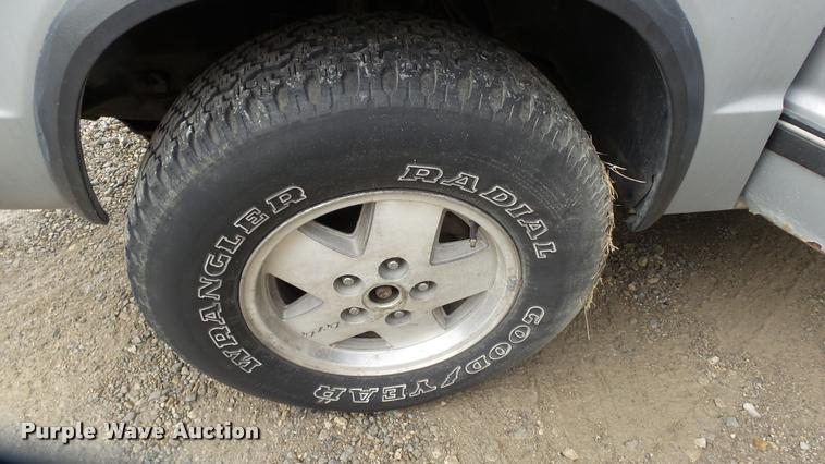 image for item K8061 1989 Chevrolet S10 Blazer SUV