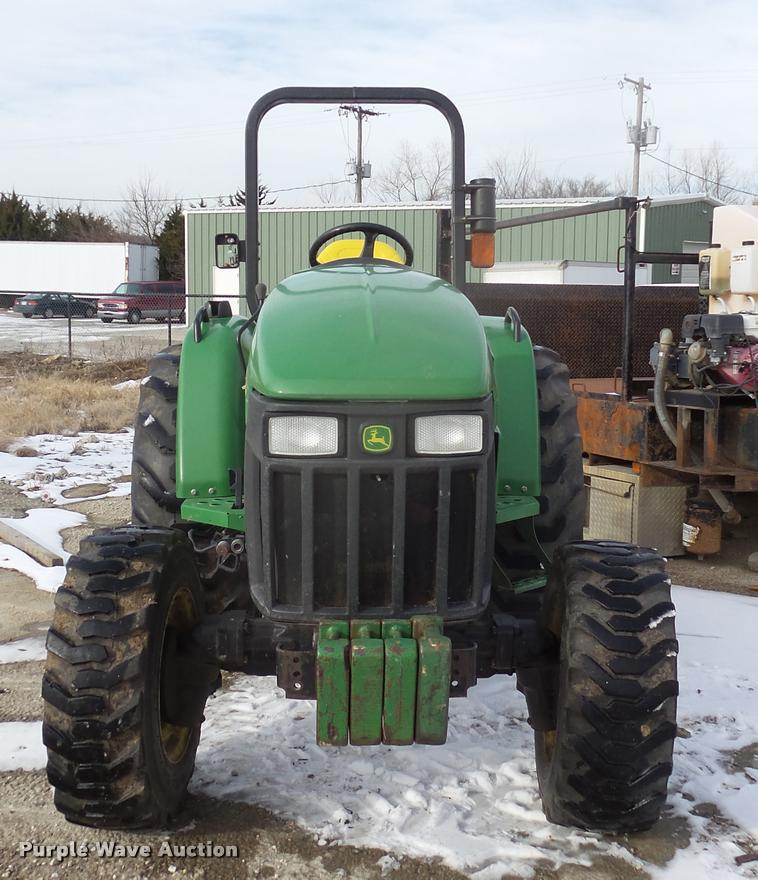 image for item K8063 John Deere 4105 tractor