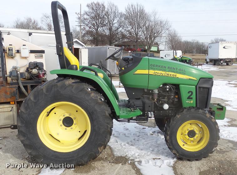 image for item K8063 John Deere 4105 tractor