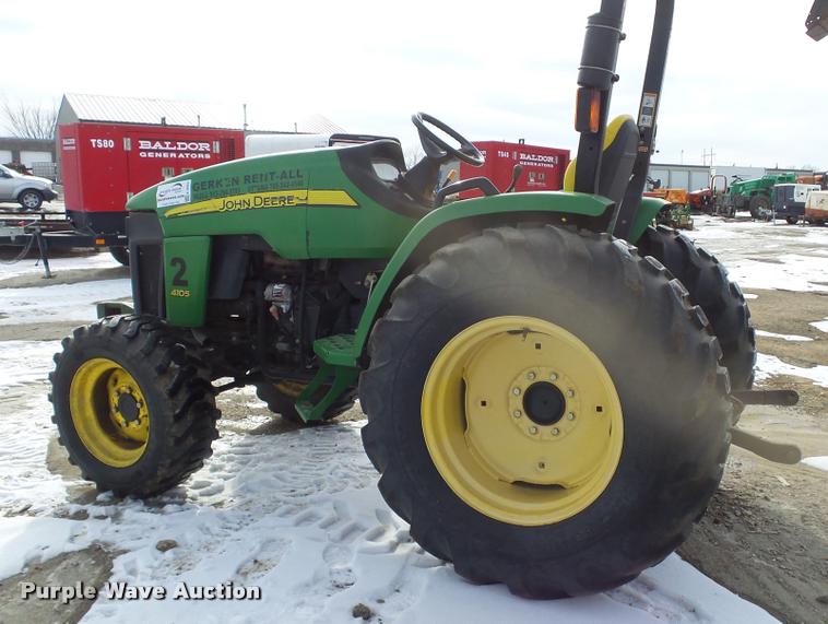 image for item K8063 John Deere 4105 tractor
