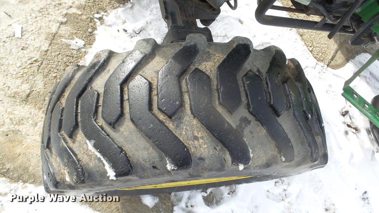 image for item K8063 John Deere 4105 tractor