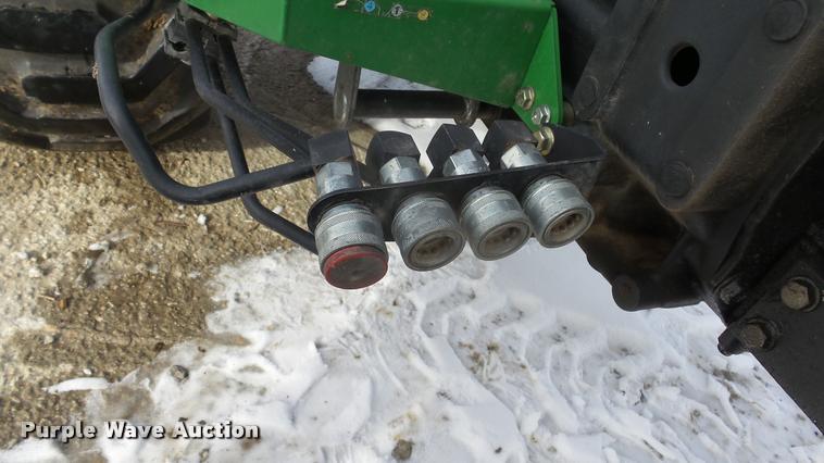 image for item K8063 John Deere 4105 tractor