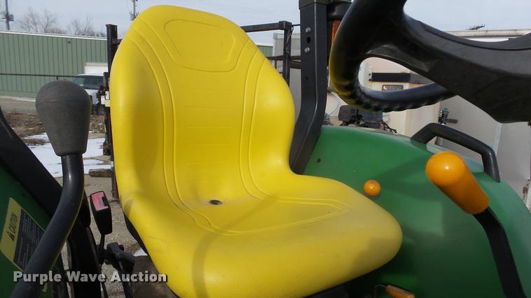 image for item K8063 John Deere 4105 tractor