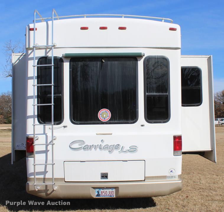 image for item L3002 2002 Carriage DS368 camper