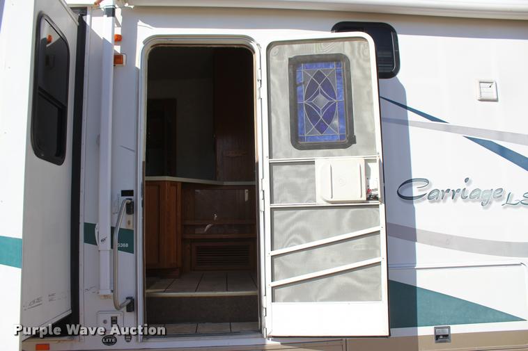 image for item L3002 2002 Carriage DS368 camper
