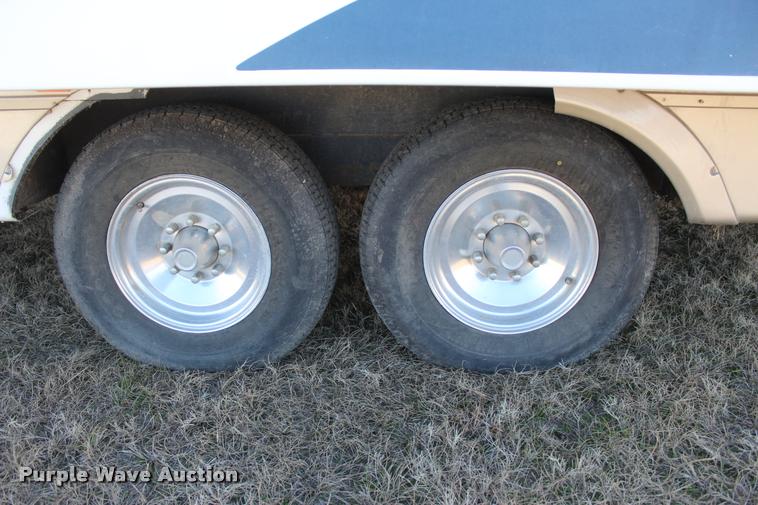 image for item L3002 2002 Carriage DS368 camper