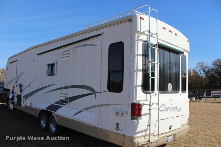 image for item L3002 2002 Carriage DS368 camper