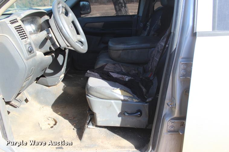 image for item L3005 2008 Dodge Ram 1500 Quad Cab pickup truck