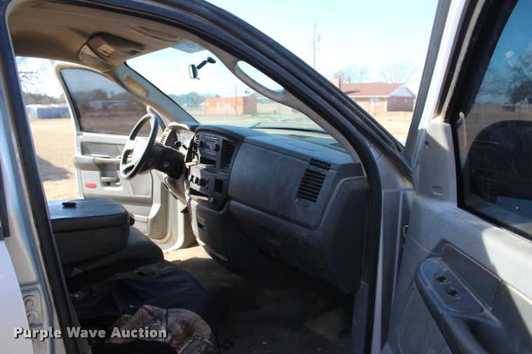 image for item L3005 2008 Dodge Ram 1500 Quad Cab pickup truck